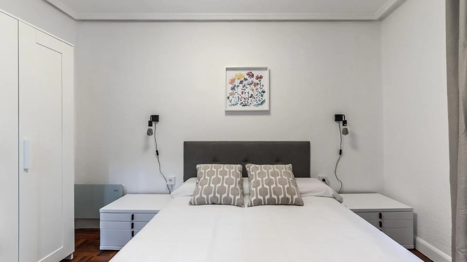 Charming 4 Double Bed Steps From The Old Town Apartment Bilbao