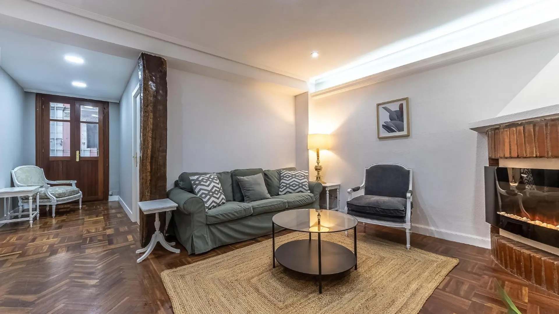 Charming 4 Double Bed Steps From The Old Town Apartment Bilbao