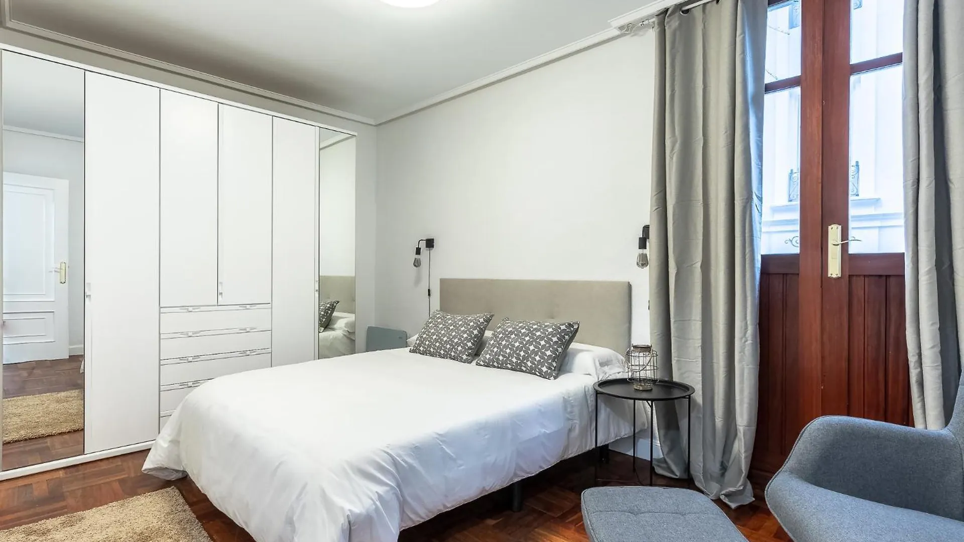 Charming 4 Double Bed Steps From The Old Town Apartment Bilbao