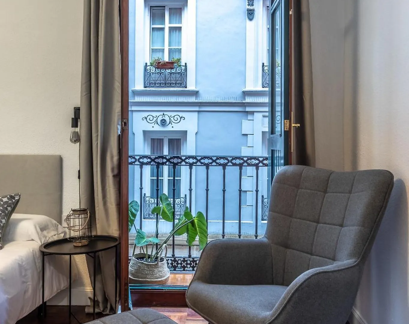 Charming 4 Double Bed Steps From The Old Town Apartment Bilbao